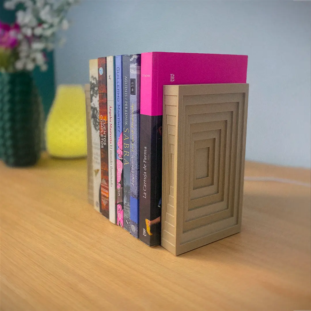 Strix Bookend - 3D Printable Model