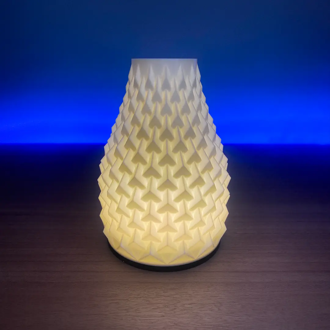 Pinn Table Lamp - 3D Printable Model