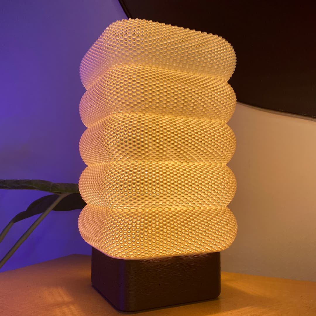 Sara Adaptive E27 Lamp - 3D Printable Model