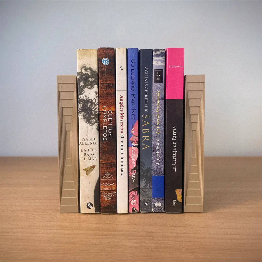 Strix Bookend - 3D Printable Model